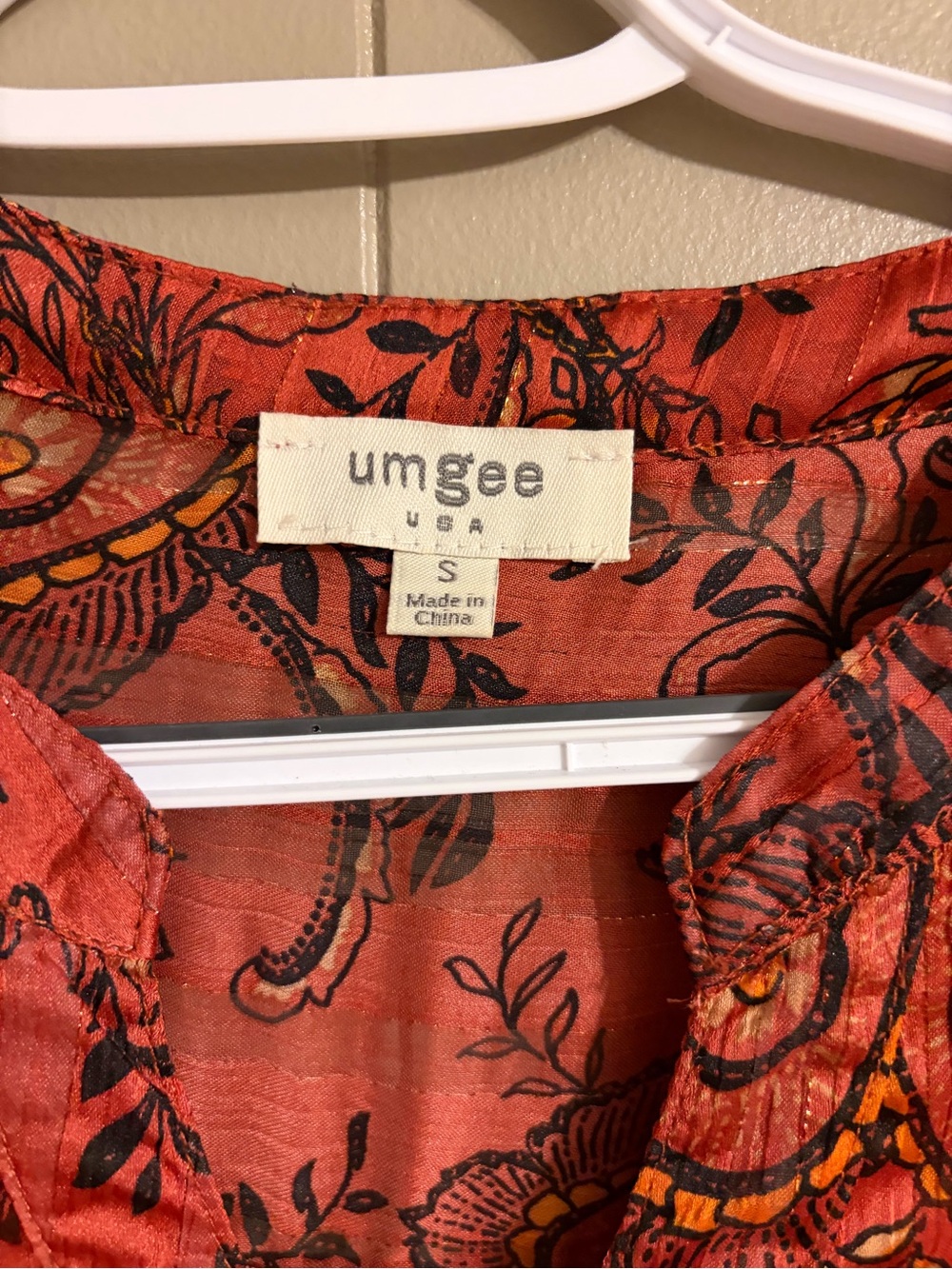 Umgee Rust Paisley Split-Neck Blouse - Picture 2 of 4